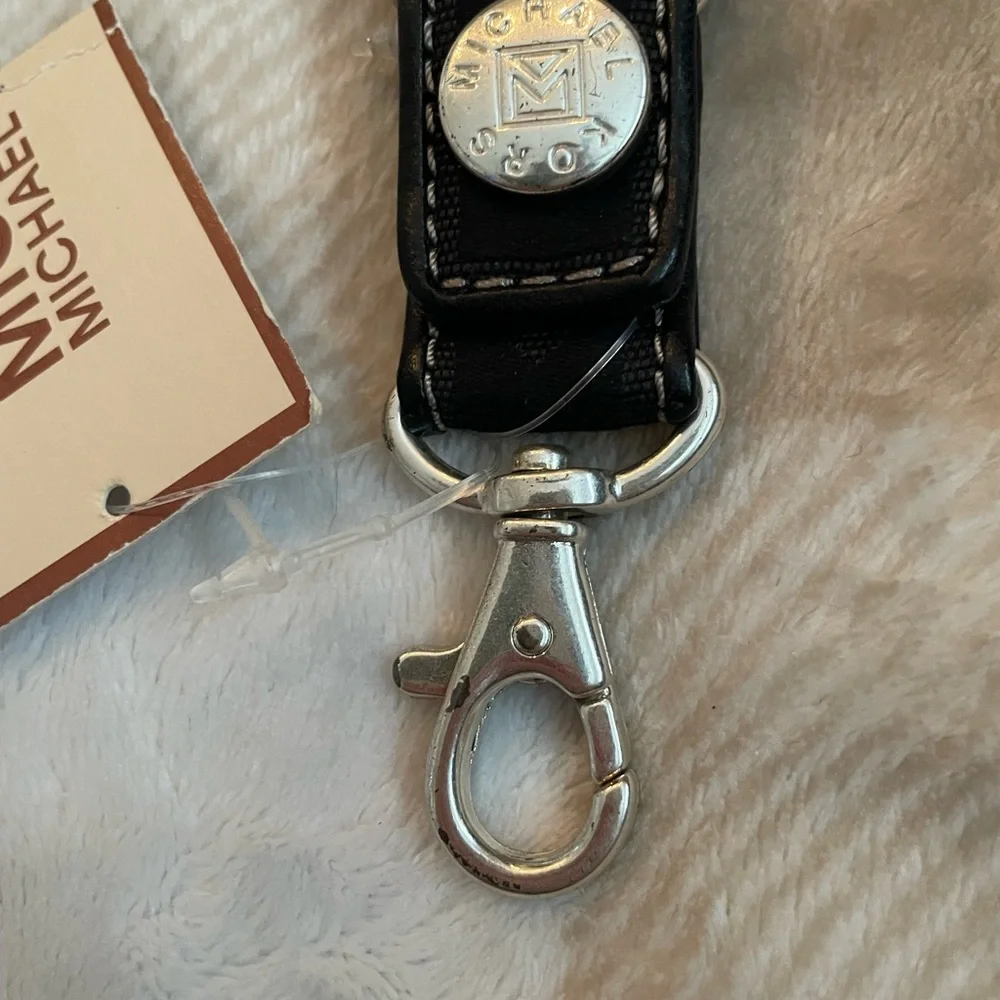 Michael Kors Black and Silver Key Holder - Picture 3 of 9